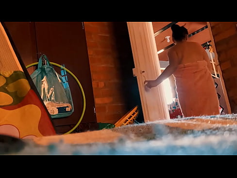❤️ My uncle follows me into the shower, he fucks me while I take a shower. ❤️❌ Porno at us ️❤
